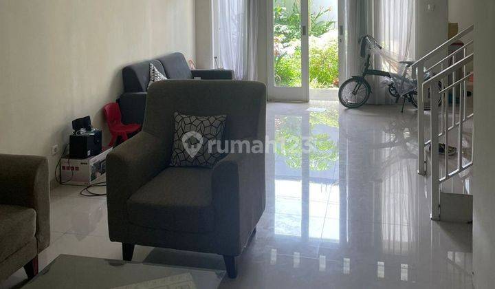 Rumah Luas 2 Lantai Harga Nego Dekat Sekolah di Bekasi Bebas Banjir J14221 2