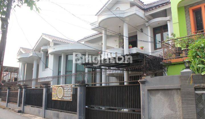 Rumah Cantik 2 Lantai Dekat Pondok Indah Mall Jakarta Selatan 1