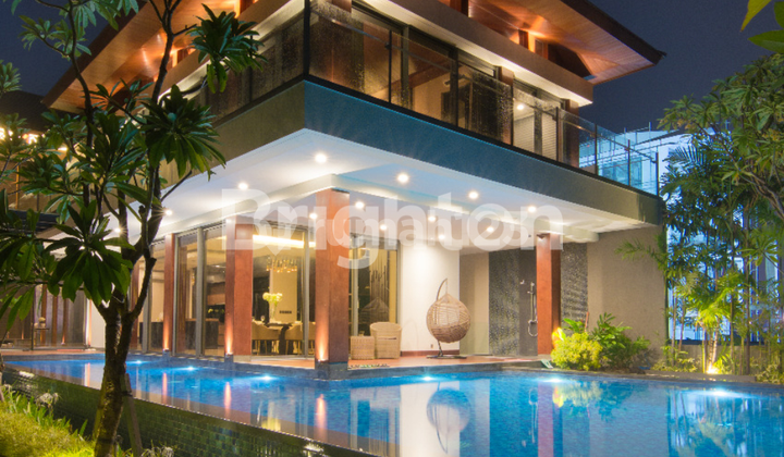 Minimalist Luxury Golf View House with Swimming Pool in Favorite Graha Family Cluster Minimalist Luxury Golf View House with Swimming Pool in Favorite Graha Family Cluster