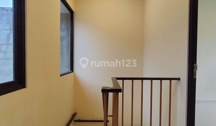 Rumah 2 Lantai Siap Huni Harga Nego 15 Mnt Ke Stasiun Sudimara J9175 2