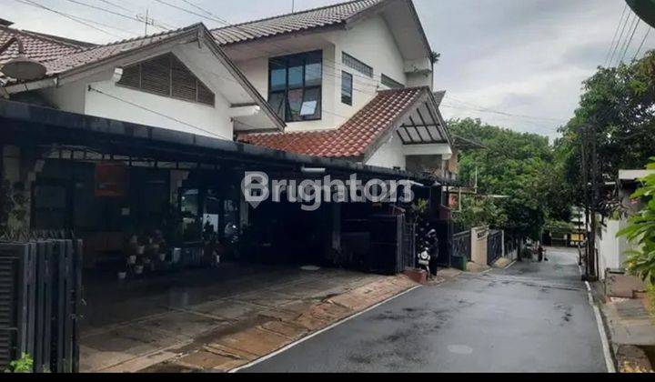 Rumah Induk dan rumah kos aktif tiga lantai di kawasan Undip Smg 2