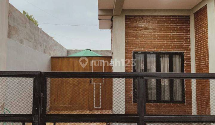 Rumah Villa 2 Lantai Batu Malang View Pegunungan 2