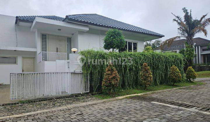 Rumah Full Furnish Posisi Hoek Bebas Banjir Candi Golf Semarang 1