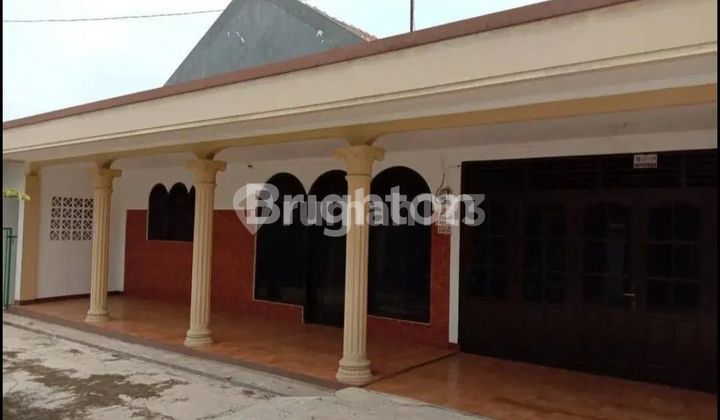 Rumah cocok untuk usaha di lokasi strategis dekat kampus Rumah cocok untuk usaha di lokasi strategis dekat kampus