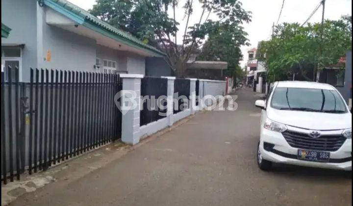 Rumah besar cocok untuk Keluarga besar atau kos di Ciputat Rumah besar cocok untuk Keluarga besar atau kos di Ciputat