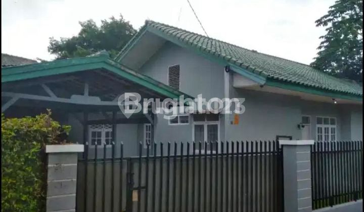 Rumah besar cocok untuk Keluarga besar atau kos di Ciputat 2