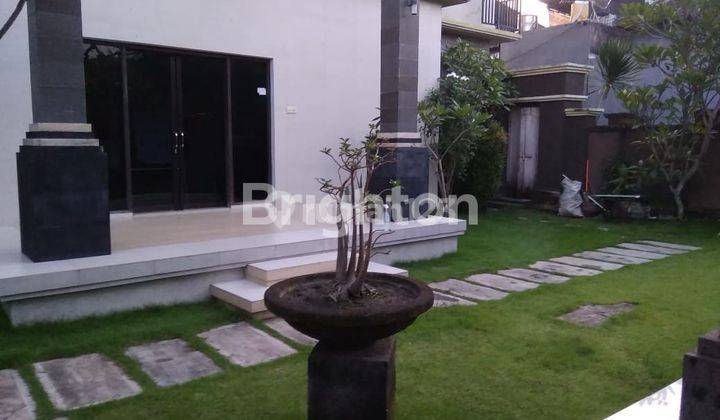 Rumah Nuansa Villa Siap Huni di Suasana Pedesaan Buduk 2