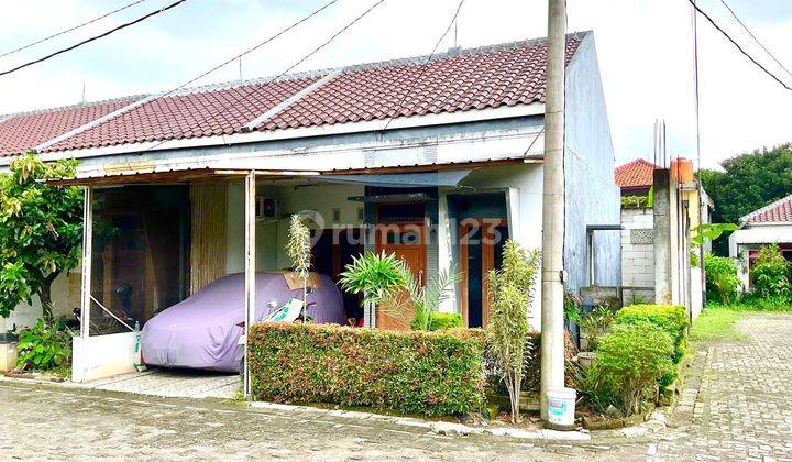 Rumah SHM Hook di Griya Raden Townhouse Cibinong Dekat Rs Bebas Banjir J14401