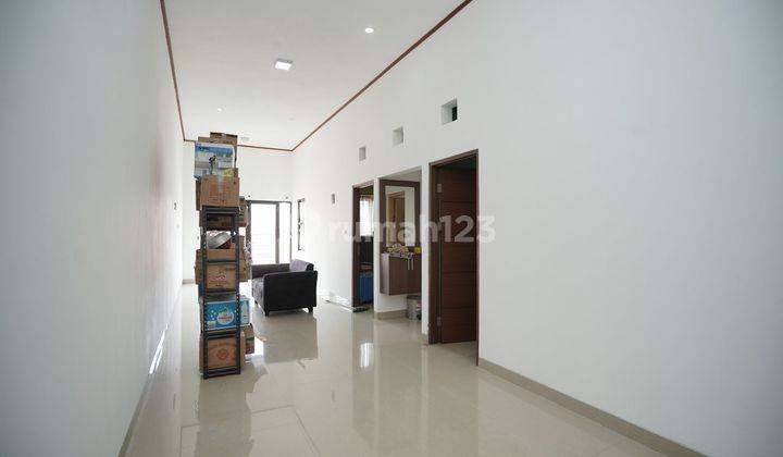 Rumah 2 Lantai SHM Bebas Banjir Dekat Living Plaza Kota Harapan Indah J19298 2