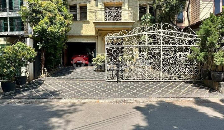 Rumah Mewah Classic Mediterranean Pondok Indah Jakarta Selatan