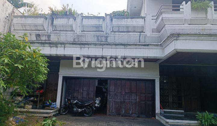 RUMAH BAGUS PINGGIR JALAN RAYA PURI INDAH 2