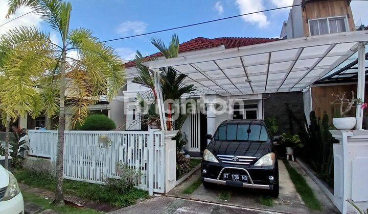 RUMAH TENGAH KOTA BERNUANSA MINIMALIS ELEGAN LOKASI AMAN NYAMAN HARGA NEGO 1