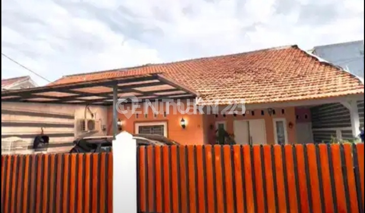 Rumah Lama Terawat Di Tebet Timur Jakarta Selatan