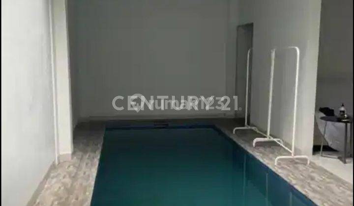 Rumah Cipinang Indah Ada Swimming Pool Nya 1