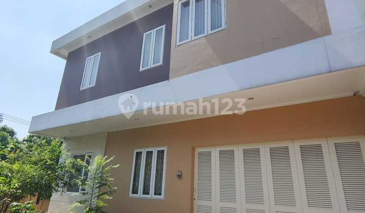 FOR SALE LUXURY CORNER HOUSE IN TAMAN HOLIS INDAH 2 BANDUNG 2