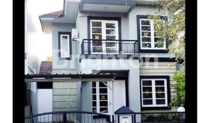 RUMAH MEWAH TINGKAT 2 DI TENGAH KOTA BALIKPAPAN 1