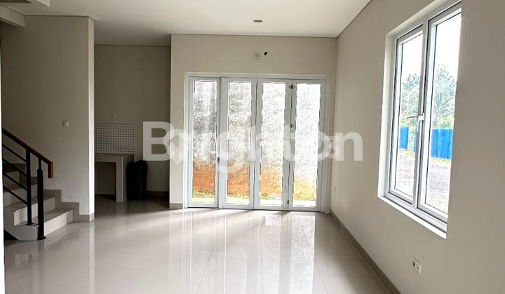 RUMAH 2 LANTAI LOKASI STRATEGIS TANAH BARU DEPOK 2