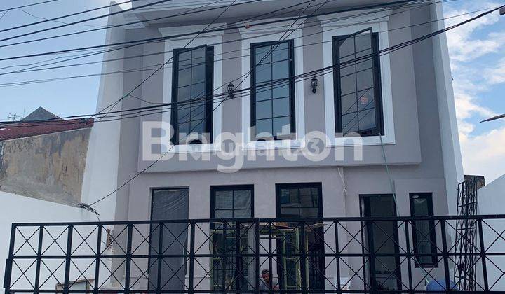 RUMAH MEWAH DAN BARU GRESS DI BARATAJAYA SURABAYA 1