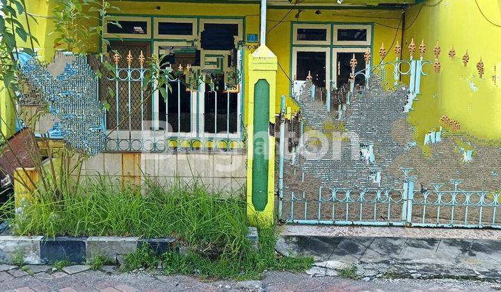 Rumah Hitung Tanah, Row Jalan 3 Mobil 1