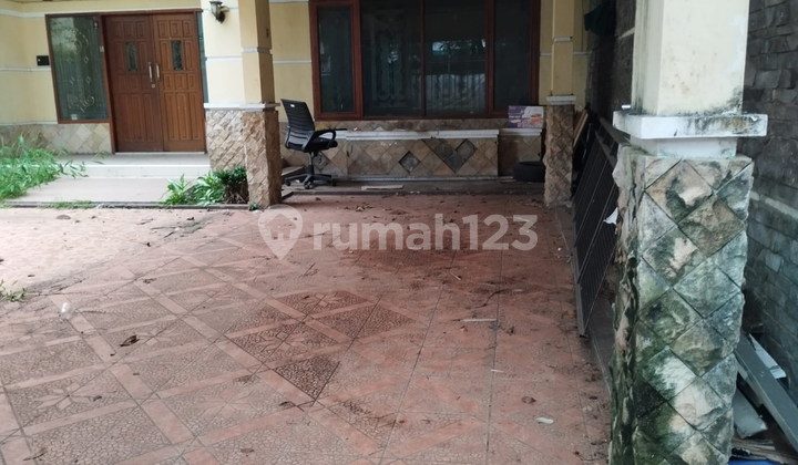 COOL 2-STOREY HOUSE BANDUNG CITY 1