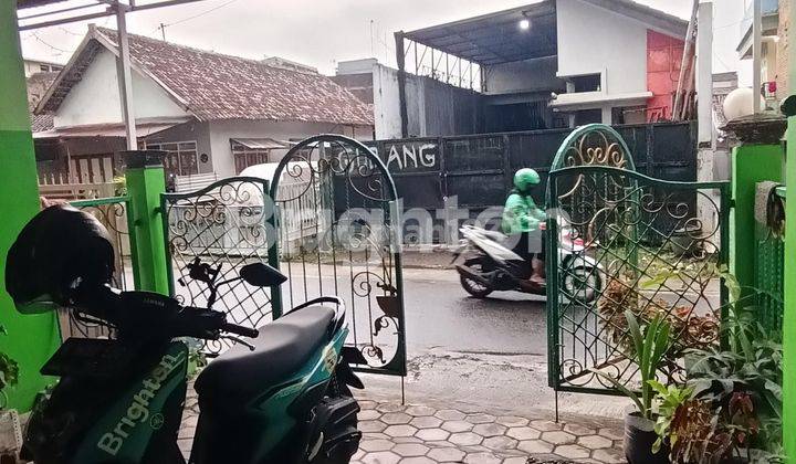 RUMAH 3 LANTAI DEKAT KAMPUS UNISMA, UB DAN UMM MALANG, JL KANJURUHAN, WATUGONG, KEL TLOGOMAS, KEC LOWOKWARU, KOTA MALANG 2