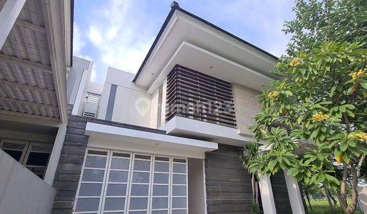 GRAHA HOOK & ARSITEKTUR ISTIMEWA RUMAH GRAHA FAMILI 1