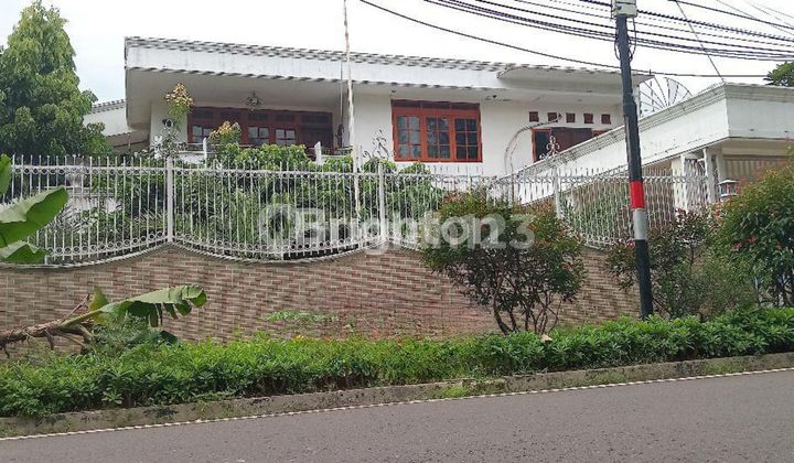 Rumah Mewah 2,5 Lt Di Pulomas Jakarta Timur Rumah Mewah 2,5 Lt Di Pulomas Jakarta Timur