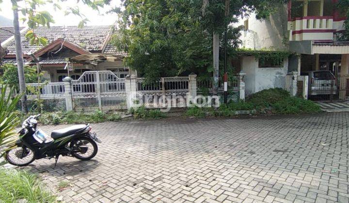 Rumah Butuh Renovasi S H M Di Klampis Semolo Timur, Manyar 2