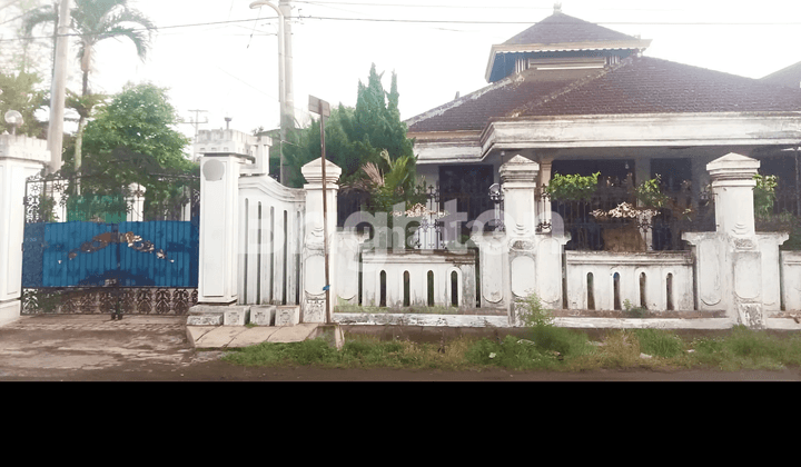 RUMAH HOOK TENGAH KOTA TULUNGAGUNG 1