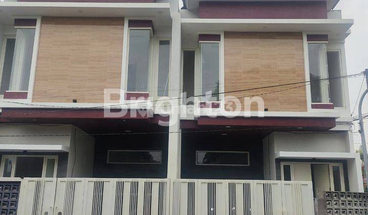 RUMAH BARU MINIMALIS 2 LANTAI DI RUNGKUT DEKAT MERR, KAMPUS UPN 1