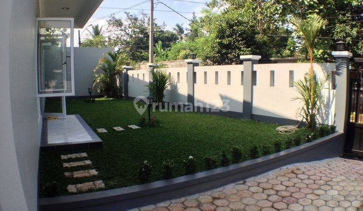 Rumah Mewah Minimalis di Komplek BULOG Jatiwarna 2