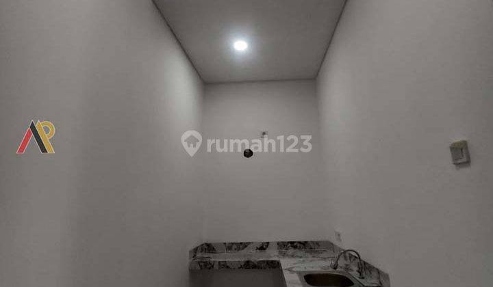 Rumah Skandinavia Minimalis Ada Elevator Pusat Kota Jatipadang Jaksel
 2