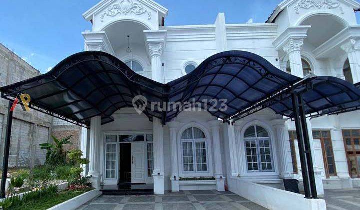 Hunian Premium Modern Clasic Di Kelapa Dua Wetan Ciracas Jakarta Timur
 1