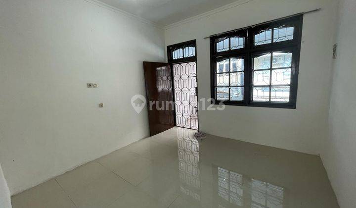 Dhyana rumah jelambar uk 3.6x15m kondisi bagus full renovasi  1