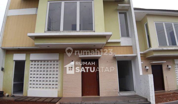 Rumah Cluster Hanya Selangkah ke Pintu Tol Ciledug RSA082005 2