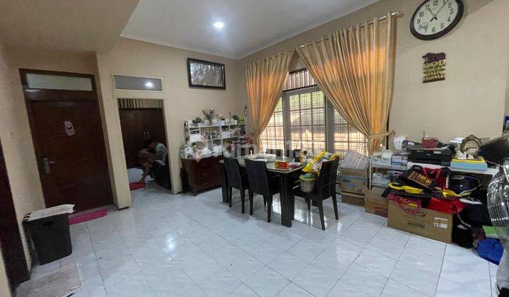 Dhyana Rumah Hoek Jelambar Uk 14x20m di Komplek Kavling Polri 1