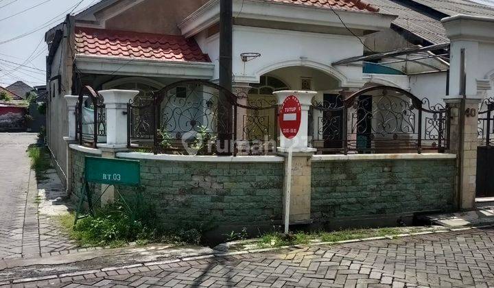 Rumah Kemlaten Surabaya 44100 2