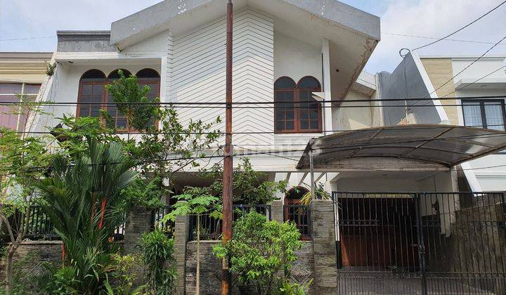 Rumah Dharmahusada Indah Barat STRATEGIS SIAP HUNI MARMER 1