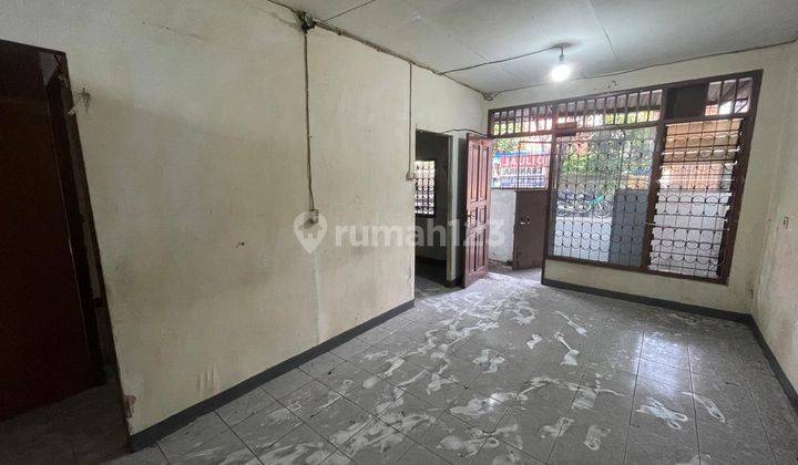 Chandra rumah uk 5x10m lokasi bagus jalan lega 2 mobil di jelambar 2