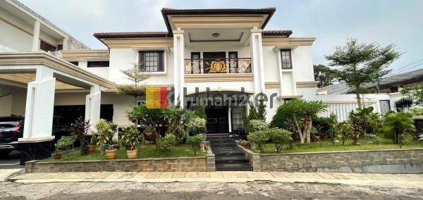 Rumah Mewah Town House Di Pejaten Jakarta Selatan 1