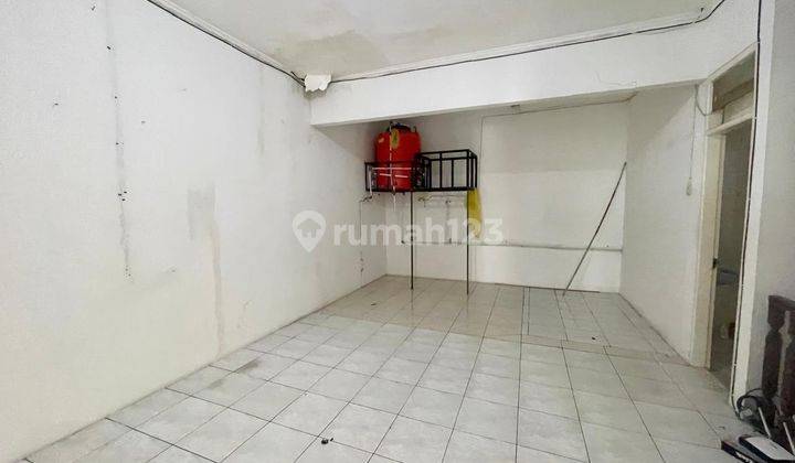 Chandra rumah 2 lantai uk 7x15m lokasi bagus di komplek kavling polri 1