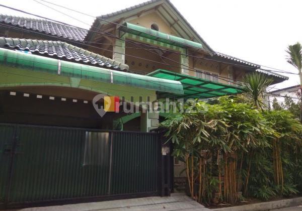 Rumah Pinggir Jalan Raya Bisa Untuk Usaha di BCS Kelapa Gading Jakarta Utara