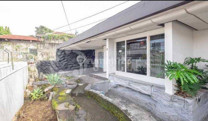 Rumah tua lokasi paling juara di Sukajadi Bandung 1