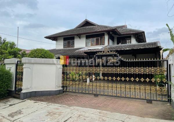 Rumah Kokoh Dalam Komplek Lokasi Pangkalan Jati Indah