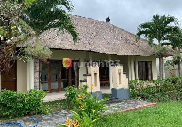 Leasehold Beautiful Tropical Villa Walking Distance From Pekutatan Beach Jembrana 1