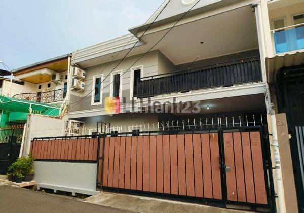 Rumah Siap Huni Ada Kamar Mandi Dalam di Tomang Jakarta Barat 1