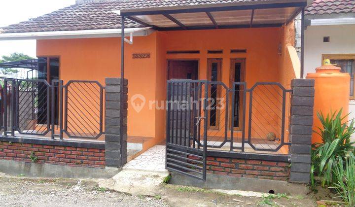 Rumah di Hoek Lt84 50 Hrg300jt di Manglayang Regensi Cileunyi Bandung 1