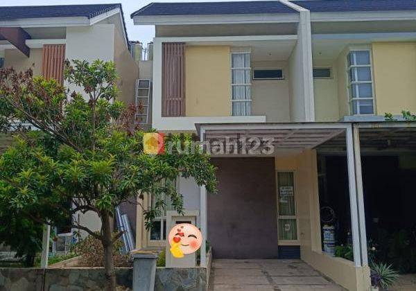 Rumah Full Renovasi 2 Lantai di Cluster Samanta Harapan Indah Bekasi Jawa Barat 1