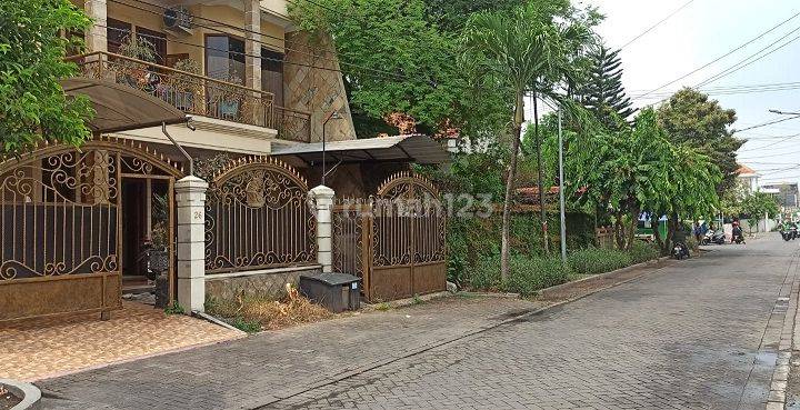 RUMAH KETINTANG SURABAYA 61114 2