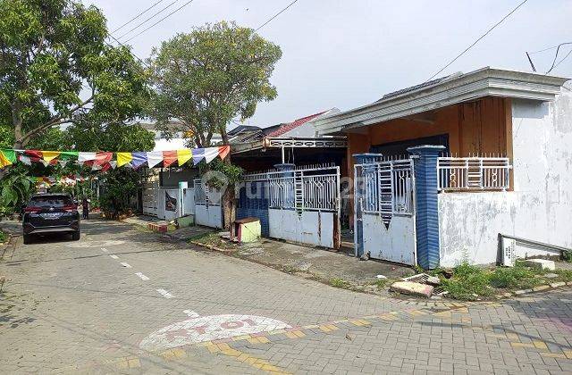 RUMAH PURI PERMATASARI GRESIK 61151 2